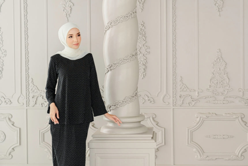 BAJU KURUNG